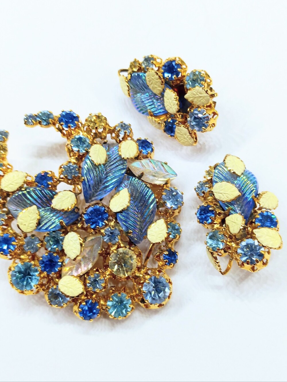 Vintage Brooch Earrings Set Rhinestone Leaf Accents